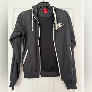 ***SOLD***Nike windbreaker women’s